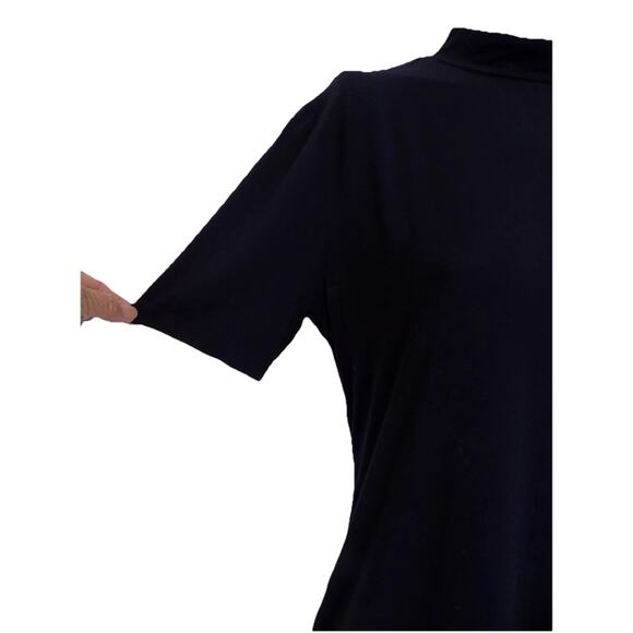 J McLaughlin short sleeve navy mock turtleneck knit top size Medium - Picture 3 of 9